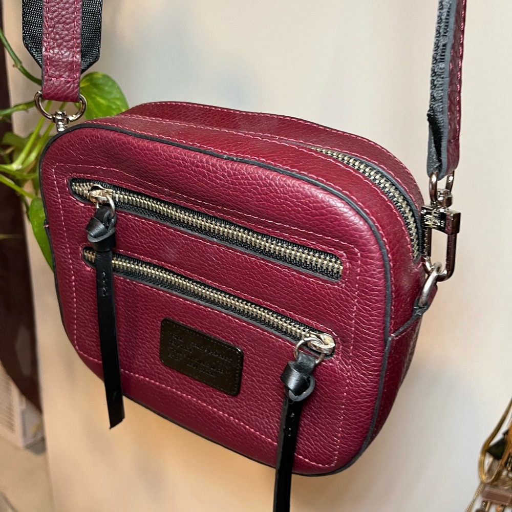 Prüne crossbody bag